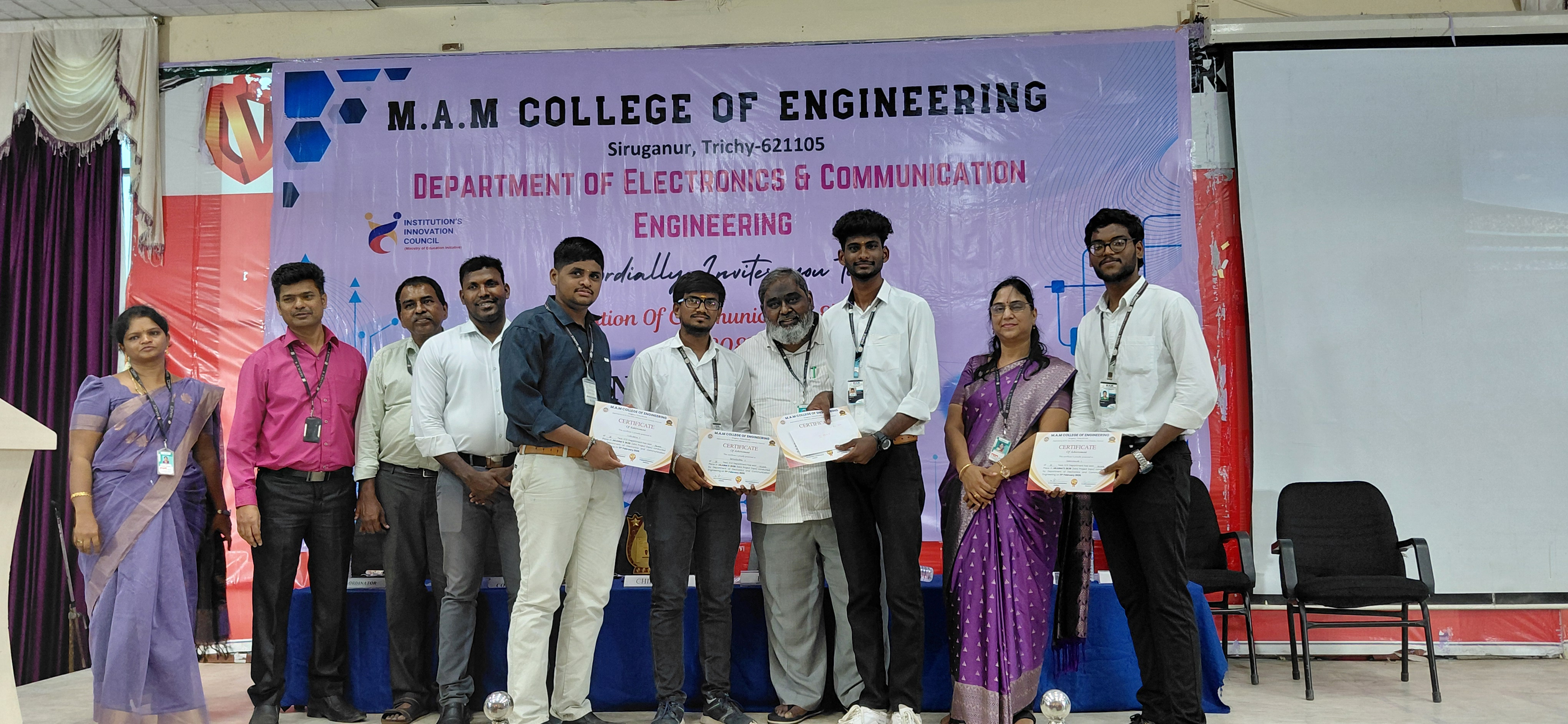Honouring the Chief Guest